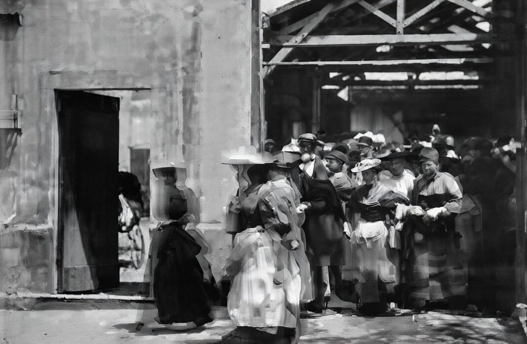 ¡El gran impacto de la primera vez! Del cine….Los primeros 49 segundos de cine de la historia