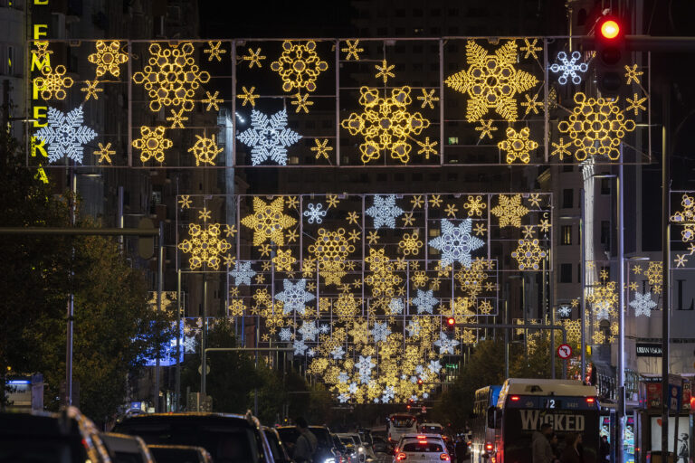 La iluminación navideña llegará a más de 250 puntos y costará 7,3 millones en Madrid