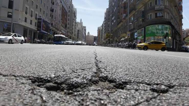 Madrid destina 14,3 millones a fiscalizar el estado de sus calles y controlar las más de 60.000 incidencias de pavimento al año